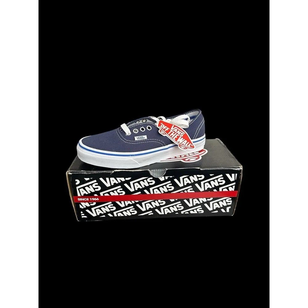Vans Casual Athletic Shoes Blue And White Dress Blues Nautical Blue Womens 6 NEW
